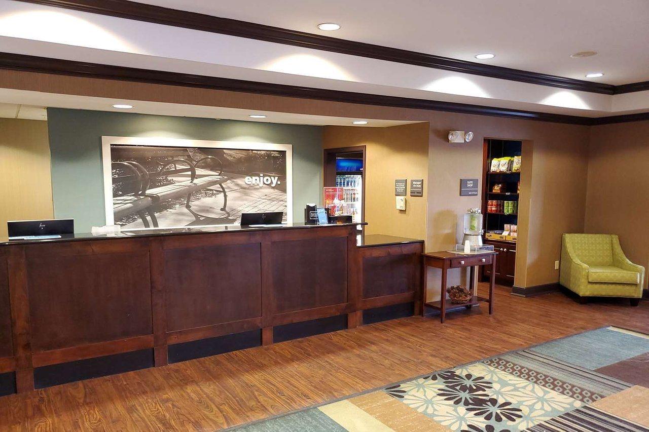 Hampton Inn Stow Экстерьер фото