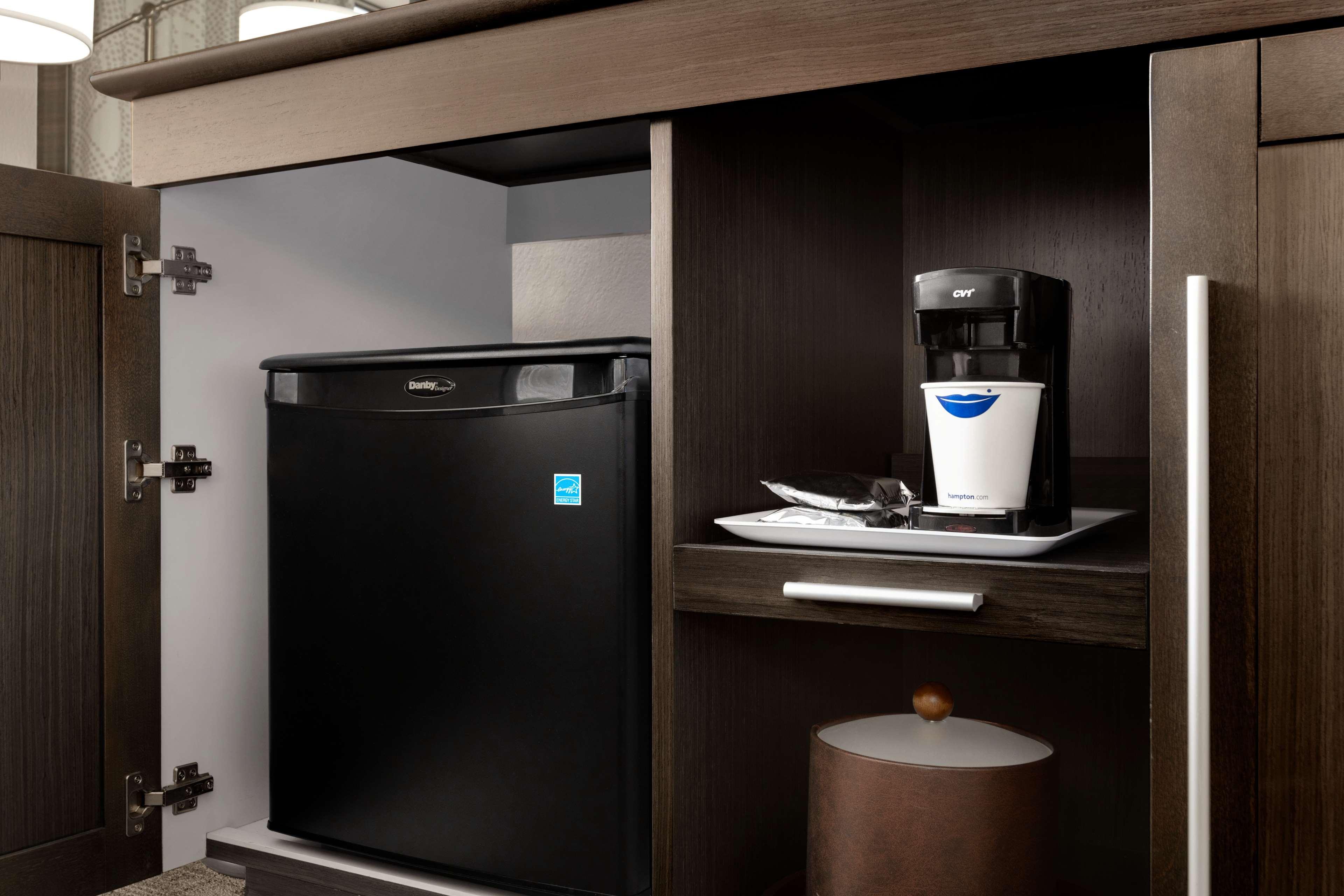 Hampton Inn Stow Экстерьер фото