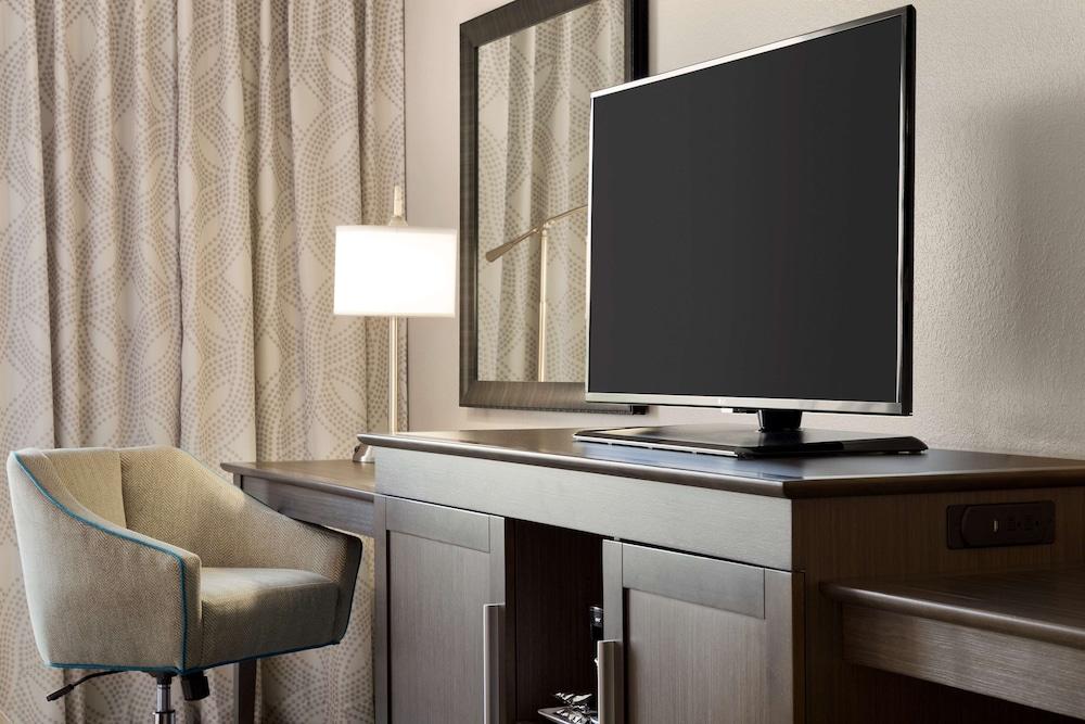 Hampton Inn Stow Экстерьер фото